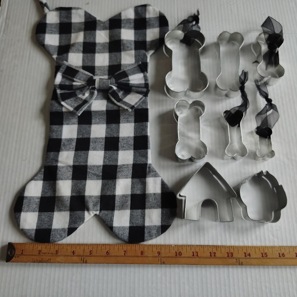 Buffalo Plaid Dog Stocking With Dog Bone Cookie Cutters Dog Christmas Ornaments - Picture 10 of 16